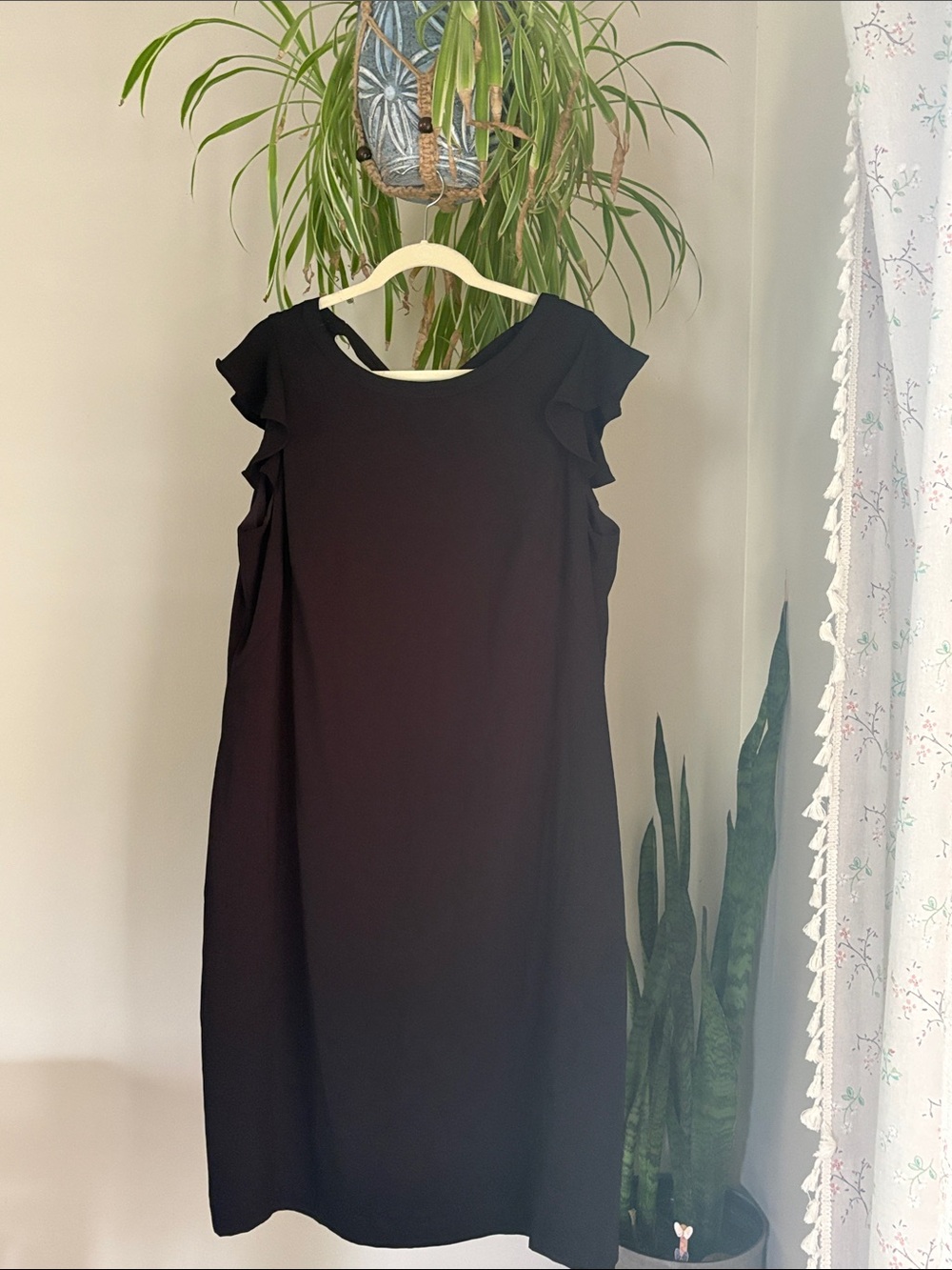 LOFT Plus Size 16 Stylish Black Shift Dress